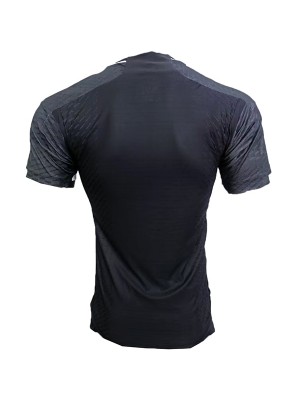 Real madrid version spéciale du joueur maillot de football uniforme hommes de football en tête sport chemise noire 2023-2024