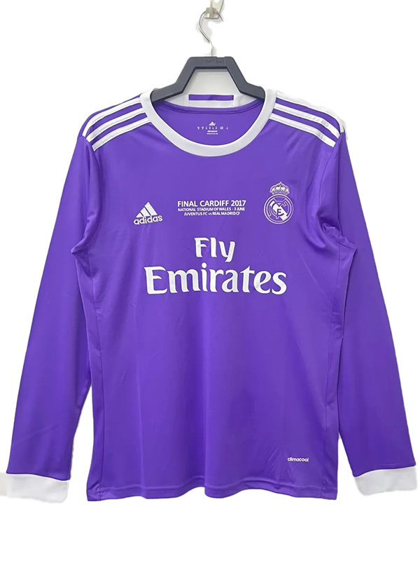 Real madrid maillot rétro de la finale de l'UCL à manches longues à l'extérieur Cristiano Ronaldo deuxième uniforme de football maillot de football pour hommes 2016-2017