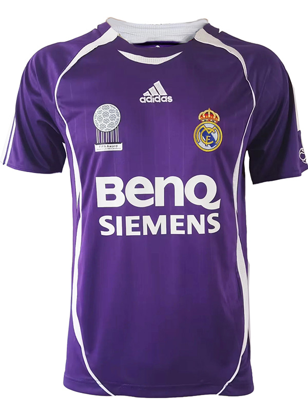 Real Madrid gardien de but rétro maillot de football uniforme vintage kit de football violet pour hommes hauts chemise de sport 2006-2007